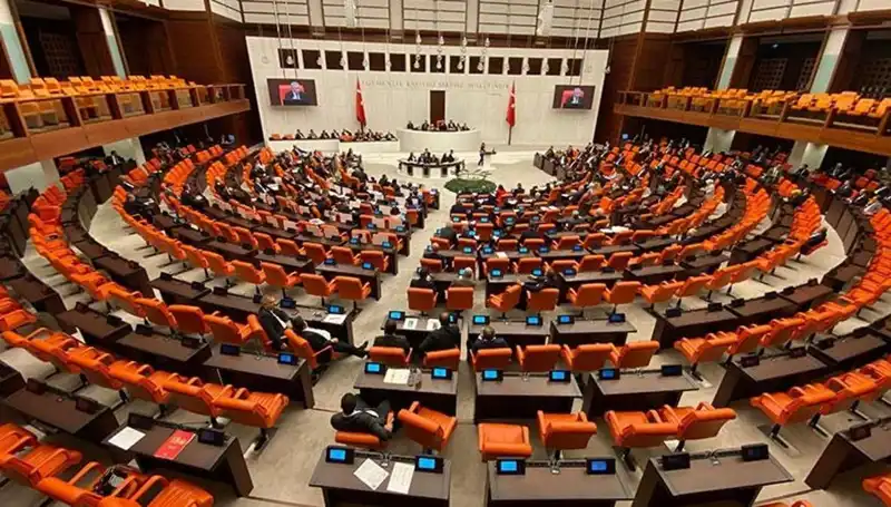 Yeni Dokunulmazlık Dosyaları Meclis'te: Siyasette Sıcak Gelişmeler Bekleniyor