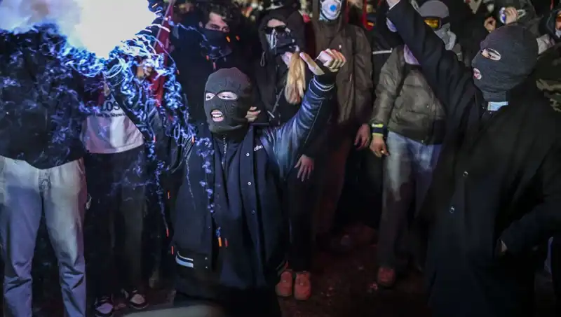 İstanbul'da İmamoğlu İle İlgili İkinci İddianame: 139 Şüpheliye Hapis İstemleri
