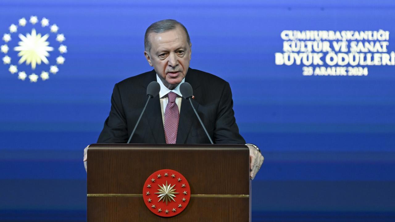 Cumhurbaşkanı Erdoğan, Kültür ve Sanat Alanında Destek Vaadinde Bulundu