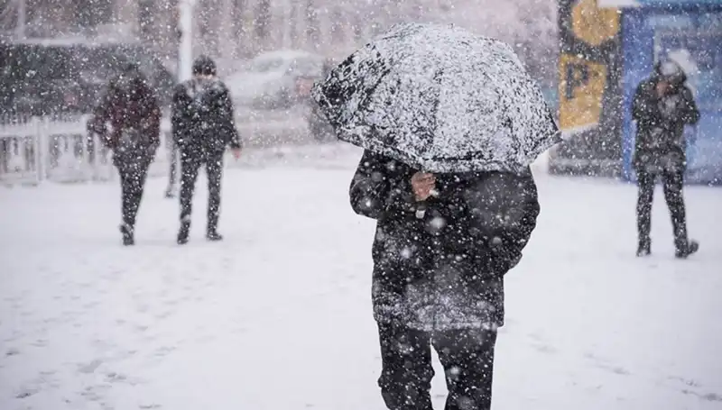 Türkiye'de Soğuk Hava Dalgası Etkili: 33 Şehirde Sarı Uyarı Geldi