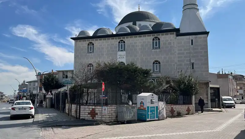 Cami Tuvaletinde Gizemli Vurulma Olayı: Detaylar Ortaya Çıkıyor