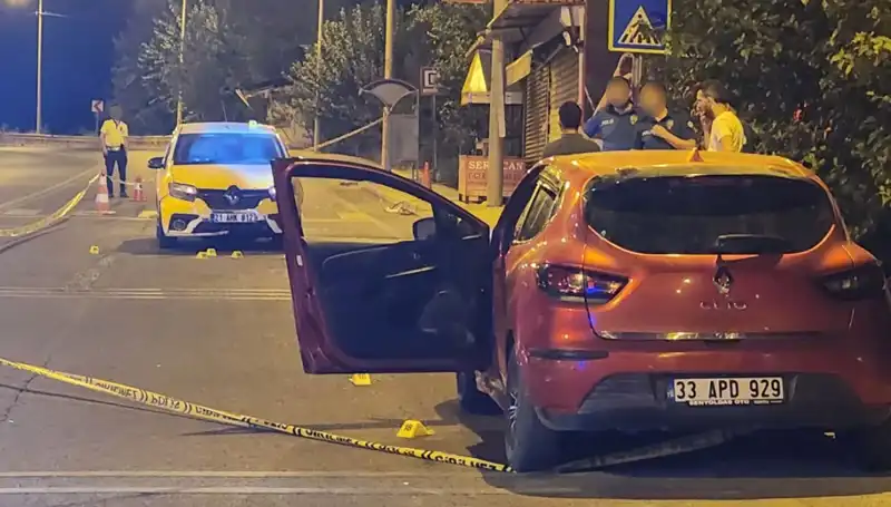 İki Araç Arasında Çıkan Çatışmada İki Can Gitti, Beş Kişi Yaralandı
