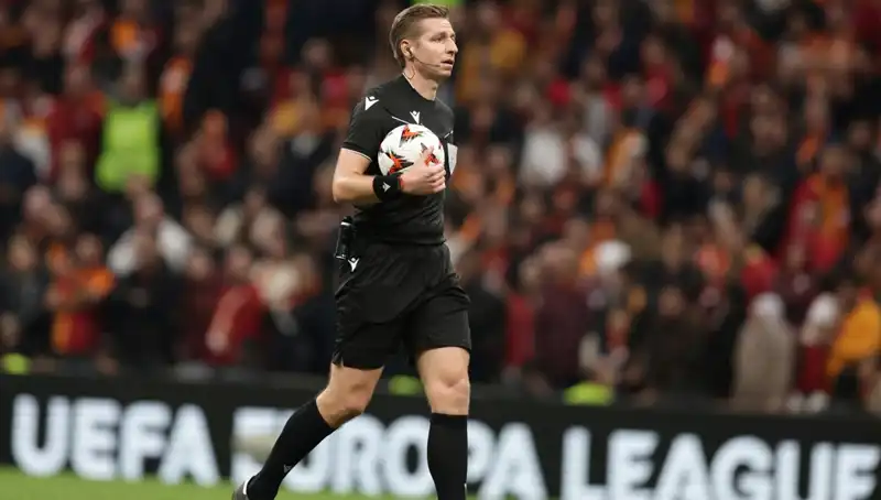 Galatasaray-Antalyaspor Maçında Tarihi An: VAR’ı Belçikalı Lawrence Yönetiyor!