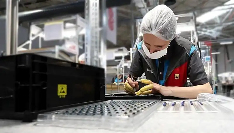 Foxconn Yapay Zeka Çağını Başlatıyor: İlk Büyük Dil Modeli Tanıtıldı