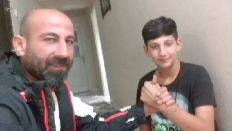 Çatı Tamiri, Baba ve Oğulun Hayatını Tümden Değiştirdi!
