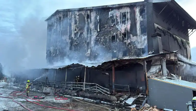 Uludağ'da Trev Hotel'de Yangın: Üç Kişinin Bilinci Kapandı, Durum Ciddi